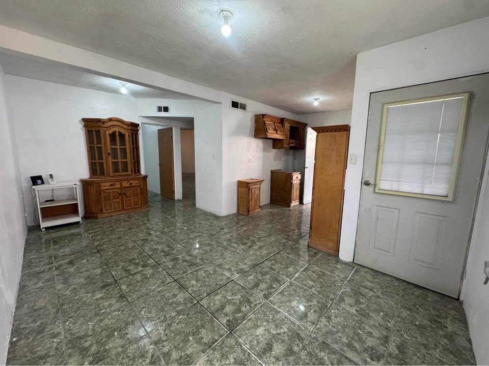 2 habitaciones 1 baño - Casa 3