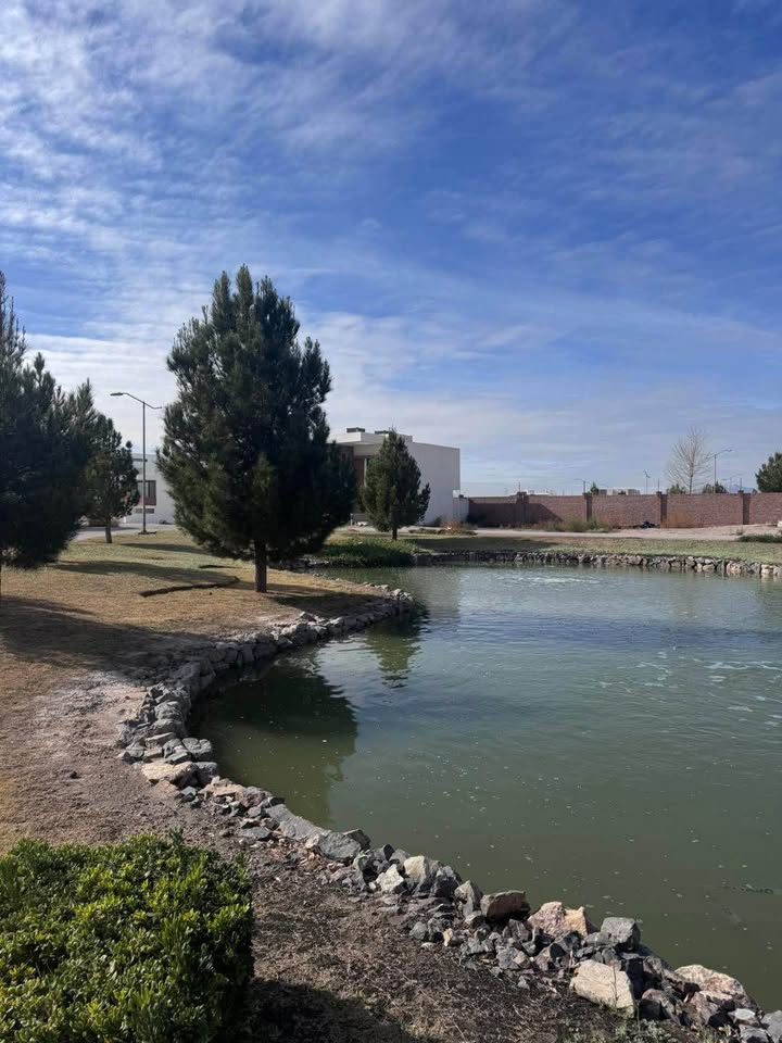 3 Beds 4 Baths - House 3