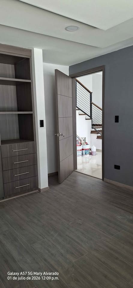 4 habitaciones 6 baños - Casa 2