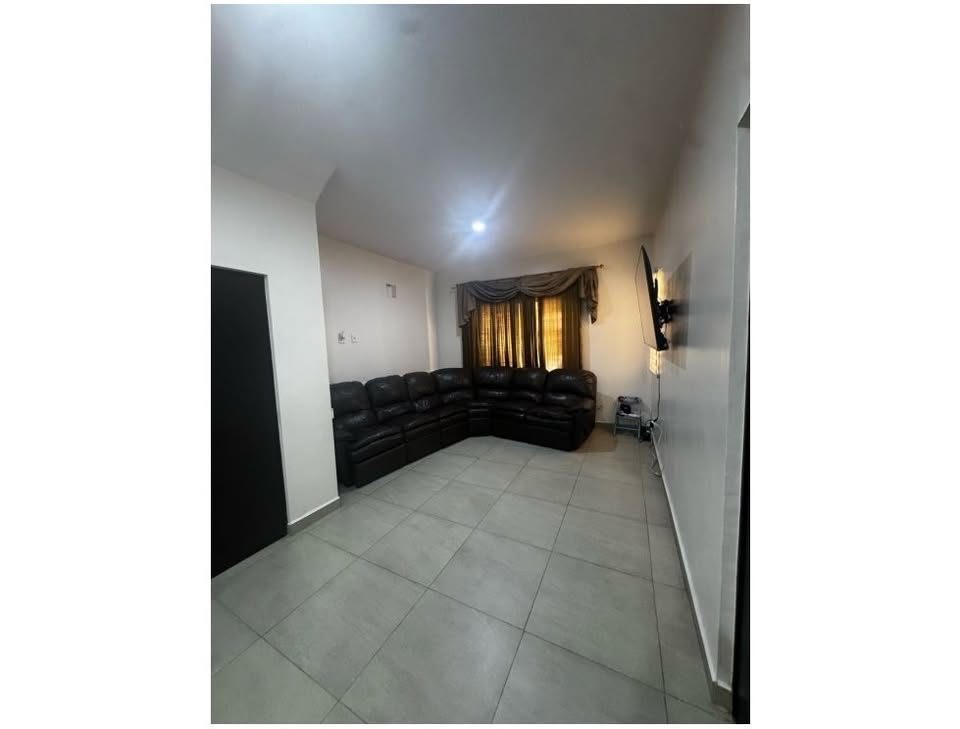 3 habitaciones 2.5 baños Casa 3