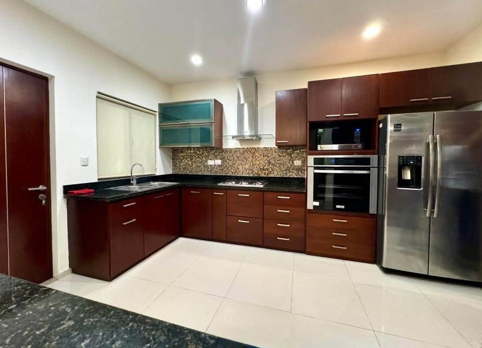 4 habitaciones 4,5 baños - Casa 3