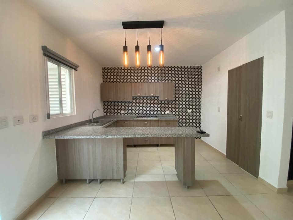3 habitaciones 2,5 baños - Casa 2
