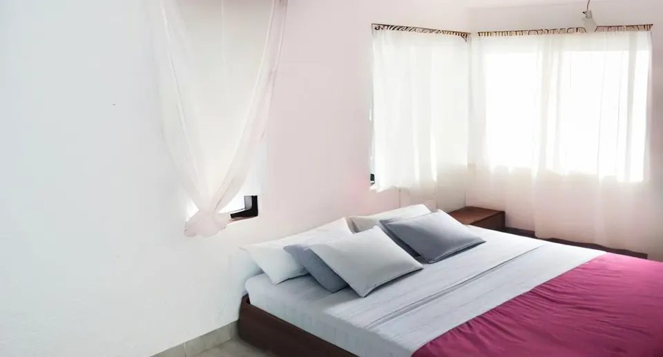 5 habitaciones 2.5 baños Casa 2