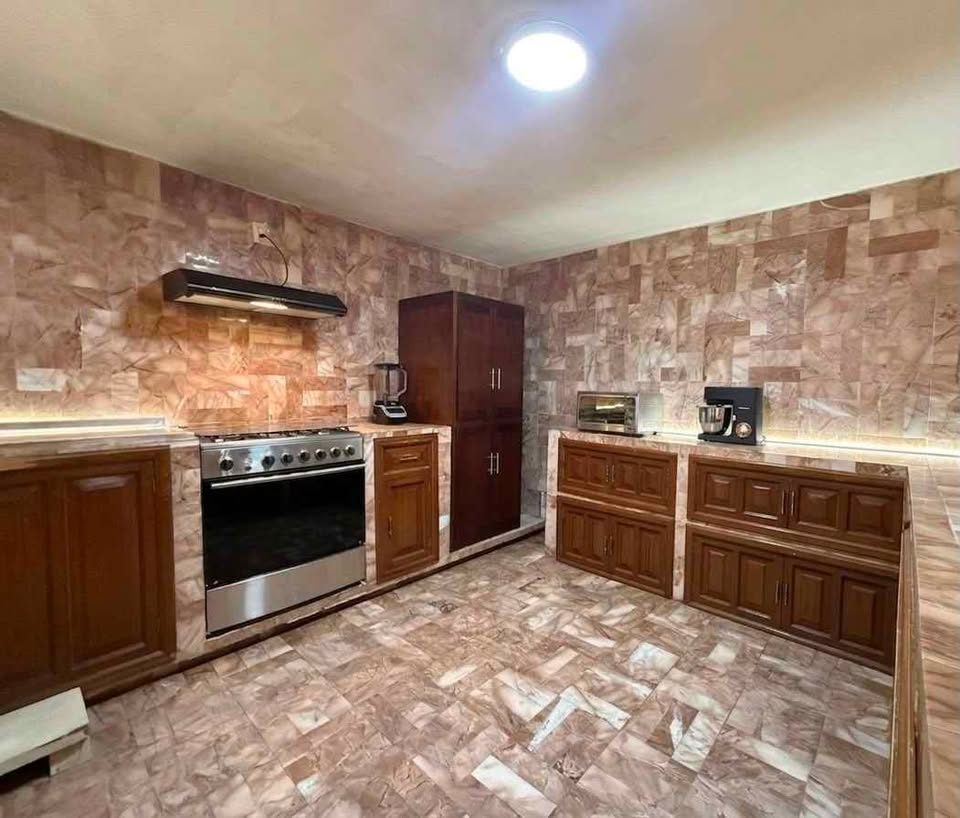 7 habitaciones 5 baños - Casa 3