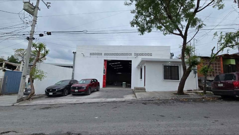 Renta de Bodega de 1,000 mts Zona Guadalupe Col. CHULAVISTA 2