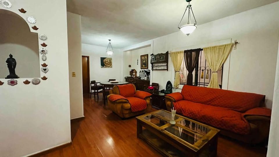 4 habitaciones 2 baños - Casa 2