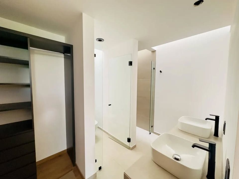 3 habitaciones 3.5 baños Casa 3