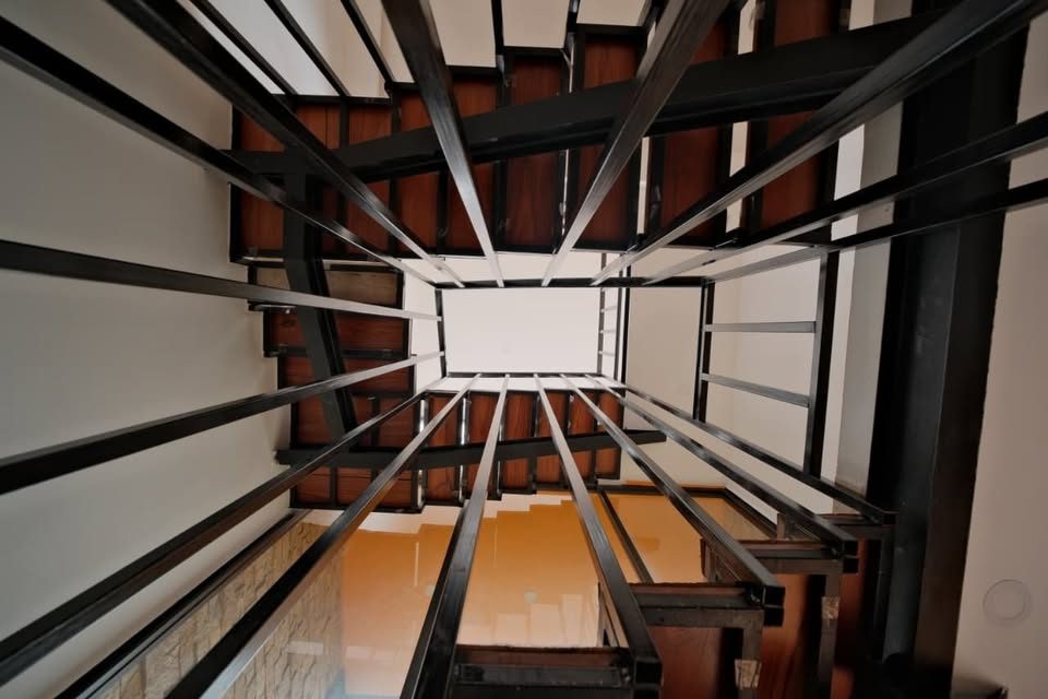 5 habitaciones 4.5 baños Casa 2