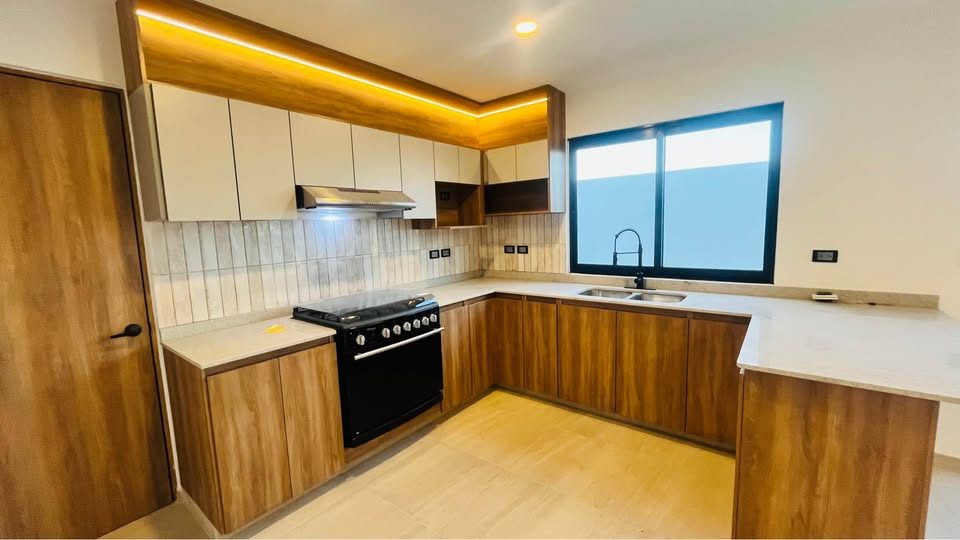 3 habitaciones 4 baños Casa 3
