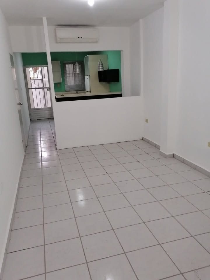 2 habitaciones 1 baño Casa 2