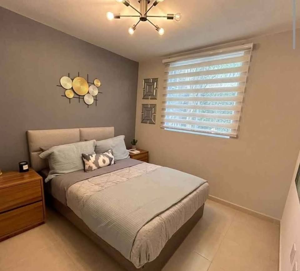 Casa en venta · 2 rec · León 3