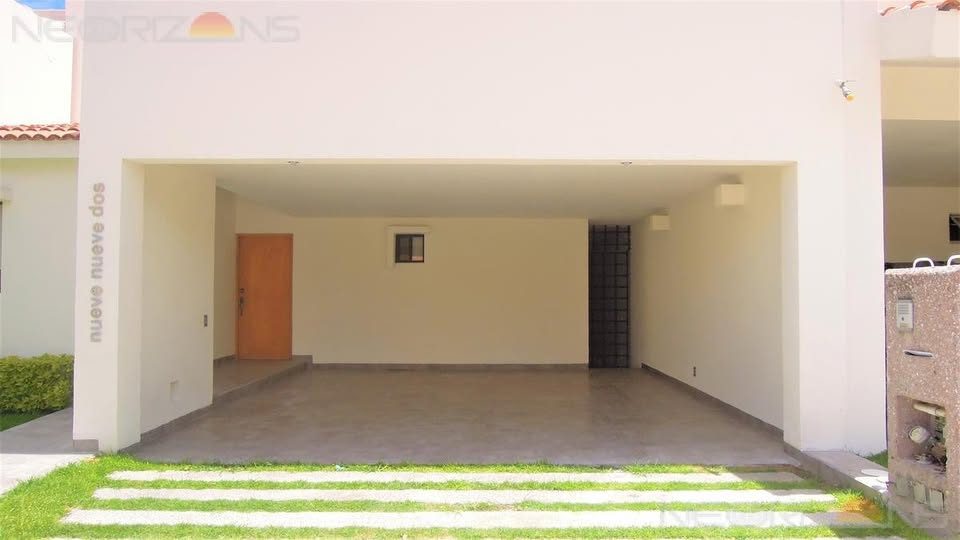 3 habitaciones 3.5 baños Casa 2