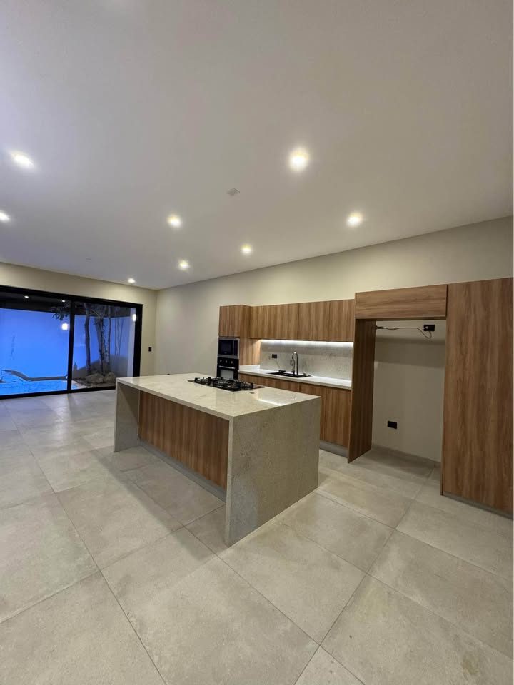 5 habitaciones 5,5 baños - Casa 2
