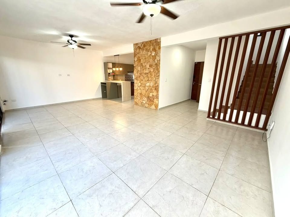 3 habitaciones 2.5 baños Casa 3