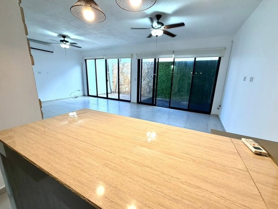 3 habitaciones 2.5 baños Casa 2