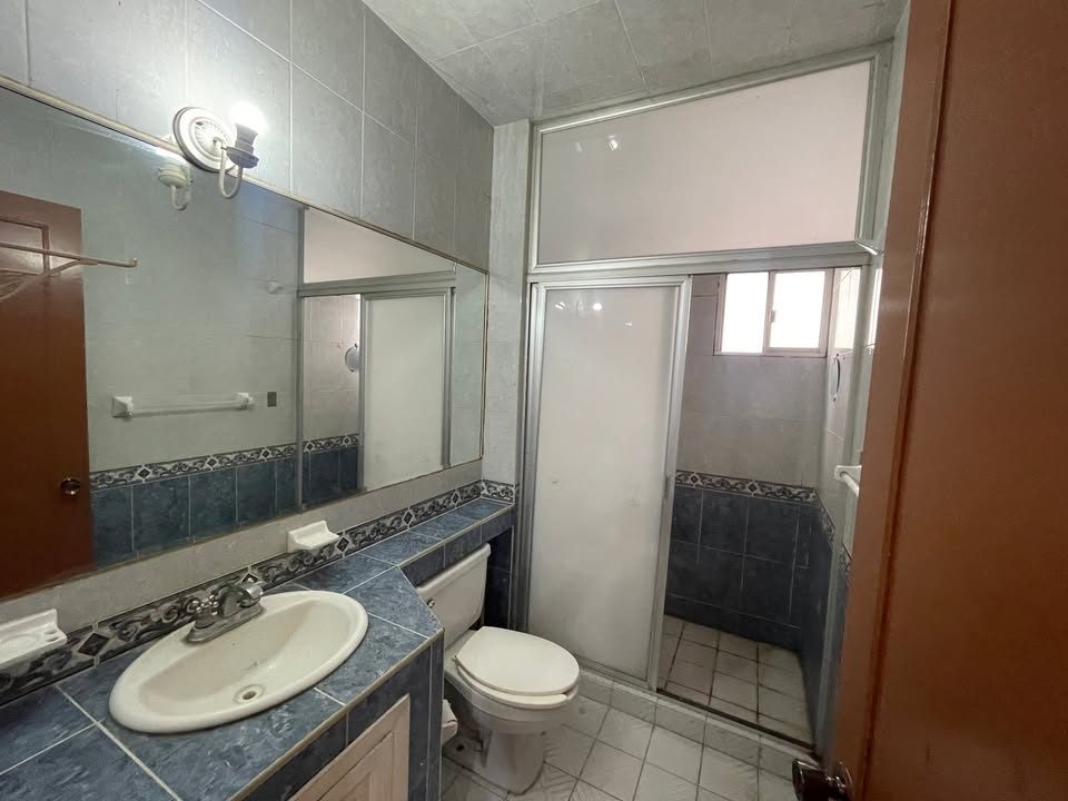 1 habitación 1 baño Casa 3