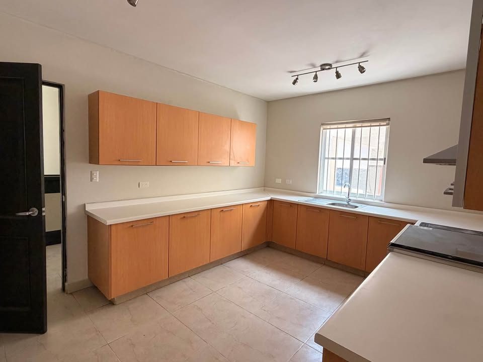 3 habitaciones 2 baños - Casa 3
