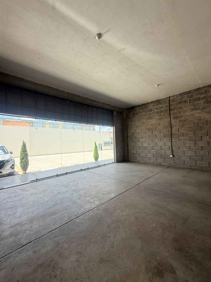 Local comercial en renta · 43 m² · Durango 2
