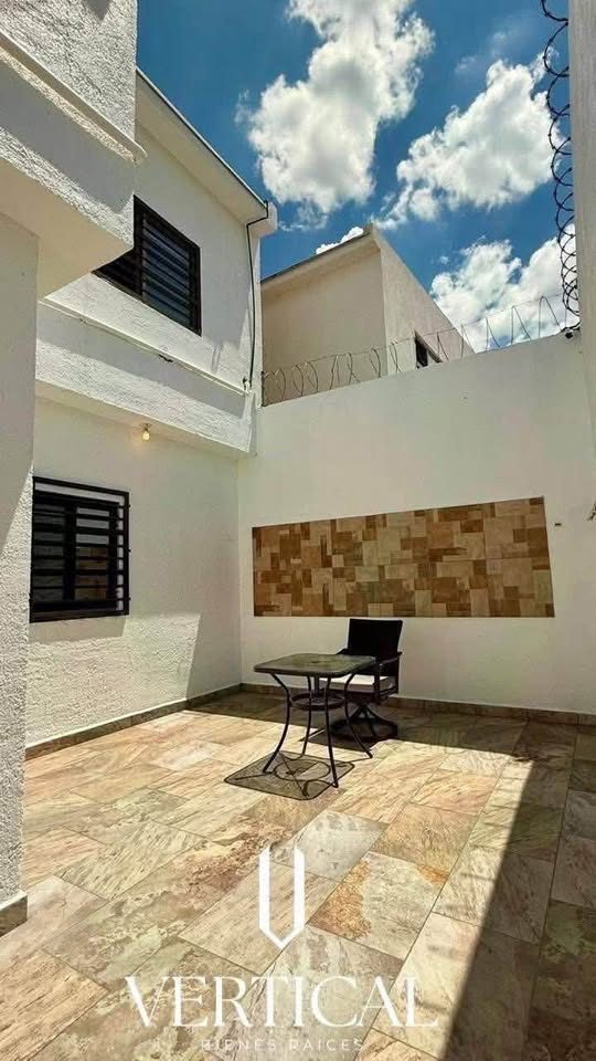 3 habitaciones 2,5 baños - Casa 2