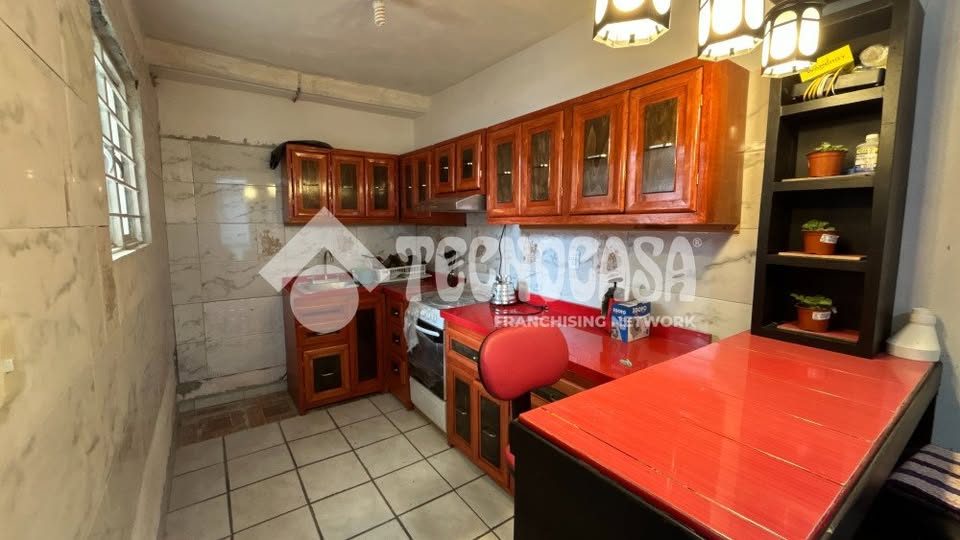8 habitaciones 4 baños Casa 2