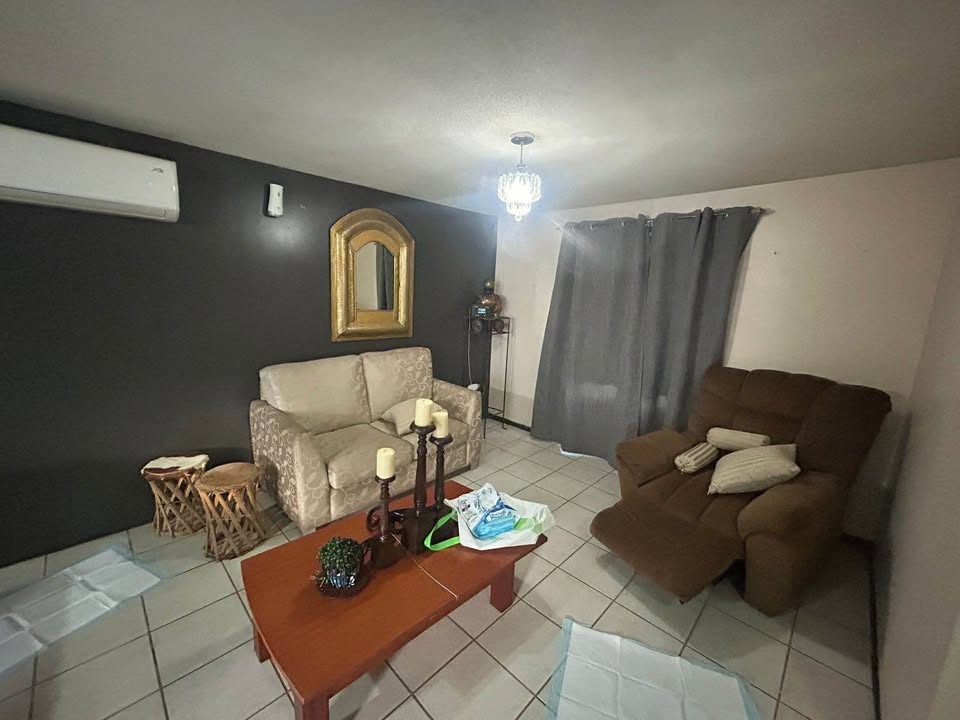 3 Beds 1.5 Baths - House 2