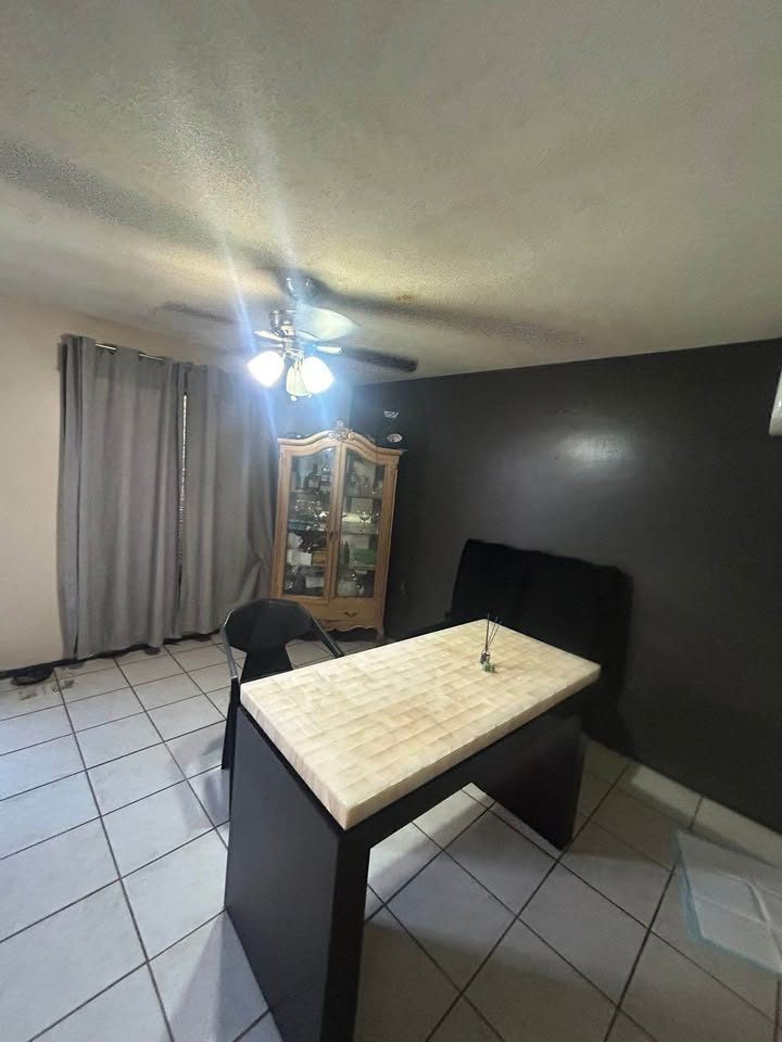 3 Beds 1.5 Baths - House 3