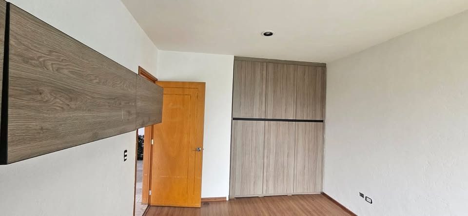 4 habitaciones 5.5 baños Casa 2