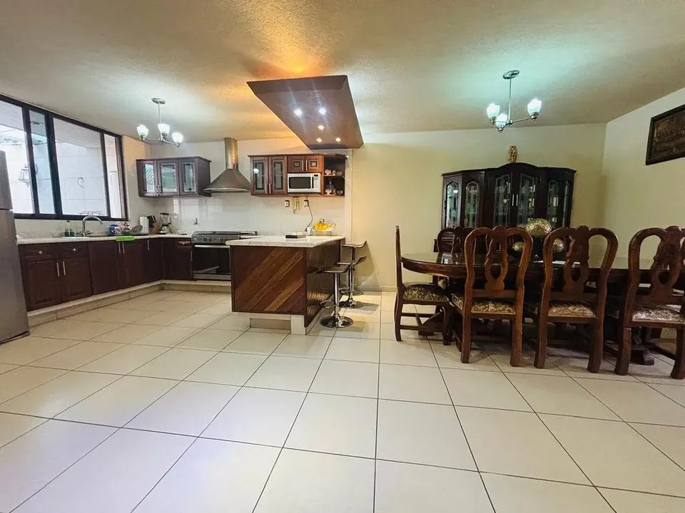 4 habitaciones 3.5 baños Casa 3