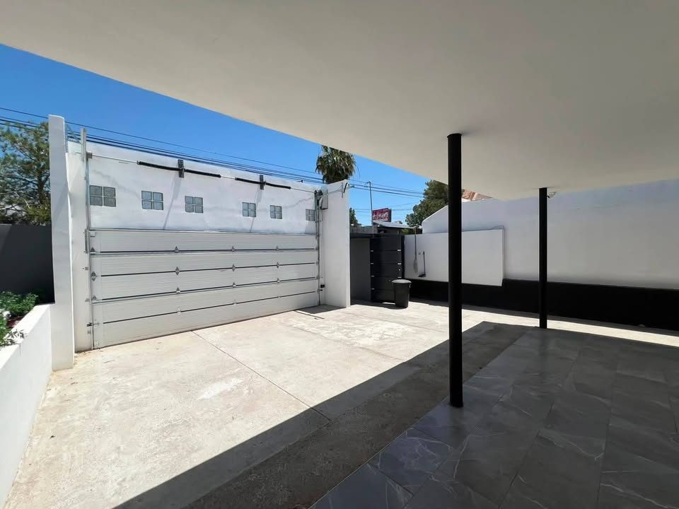 SE RENTA CASA DE UN PISO AMUEBLADA Y EQUIPADA‼️ ZONA AVE DE LA RAZA Y LOPEZ MATEOS‼️‼️ 2