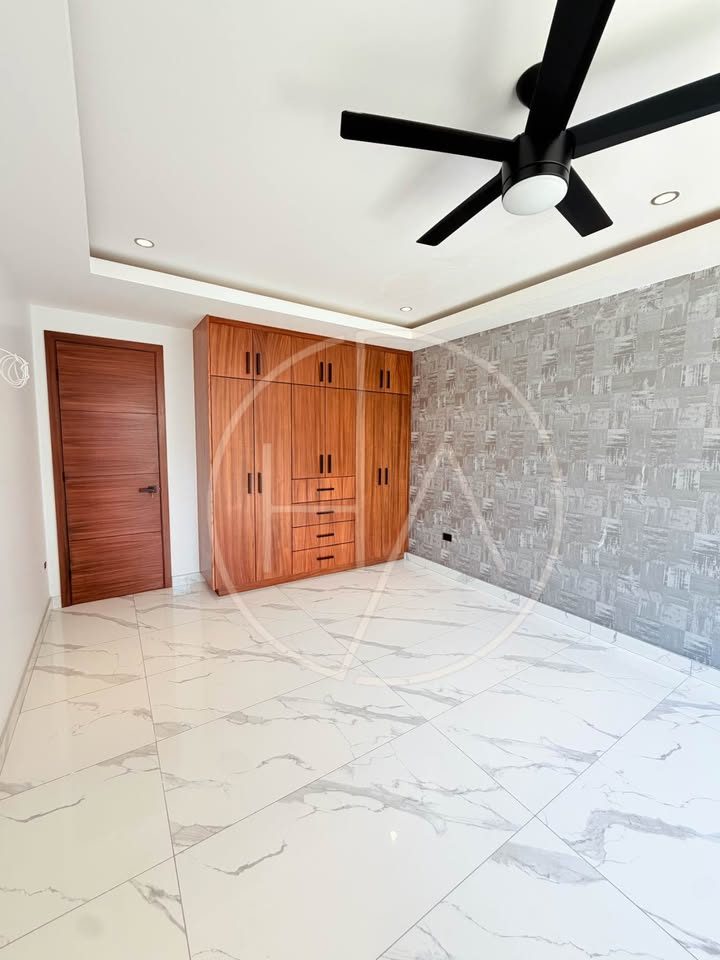 4 habitaciones 3,5 baños - Casa 2