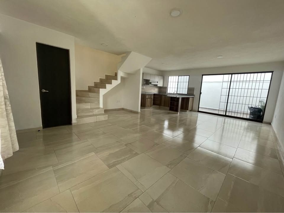 Casa en renta · 3 rec · León 2