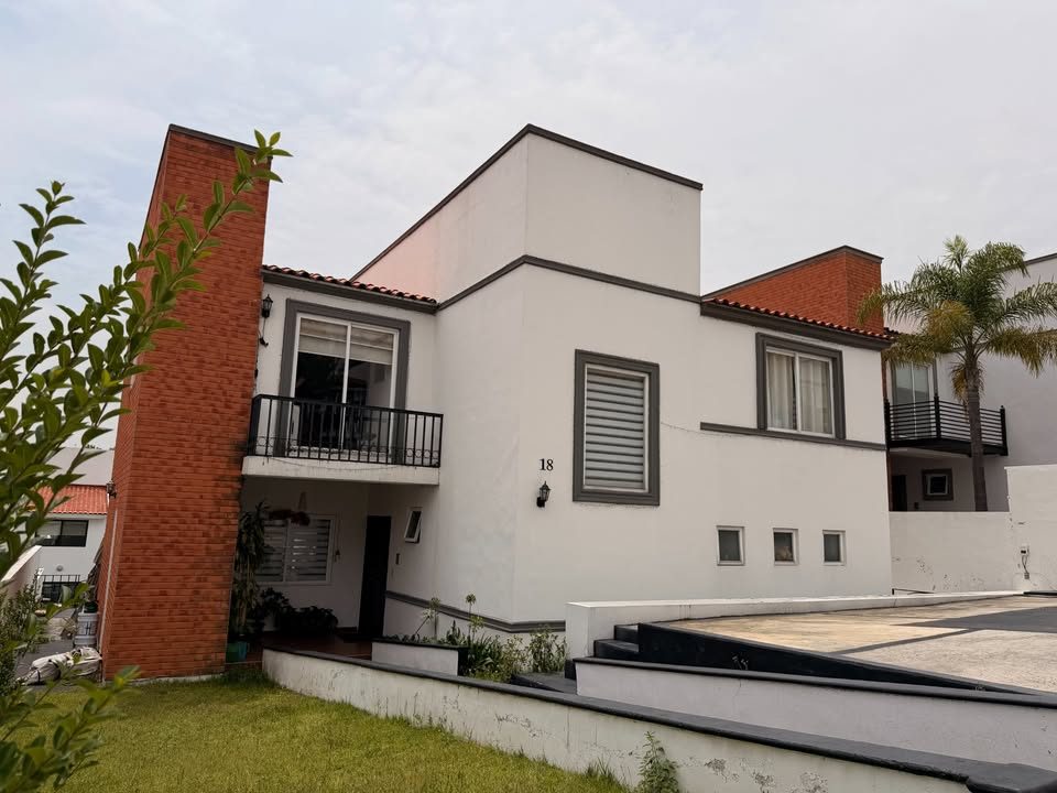 3 habitaciones 5 baños Casa 2