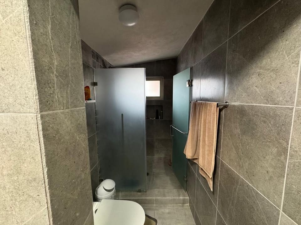 4 habitaciones 3 baños Casa 2