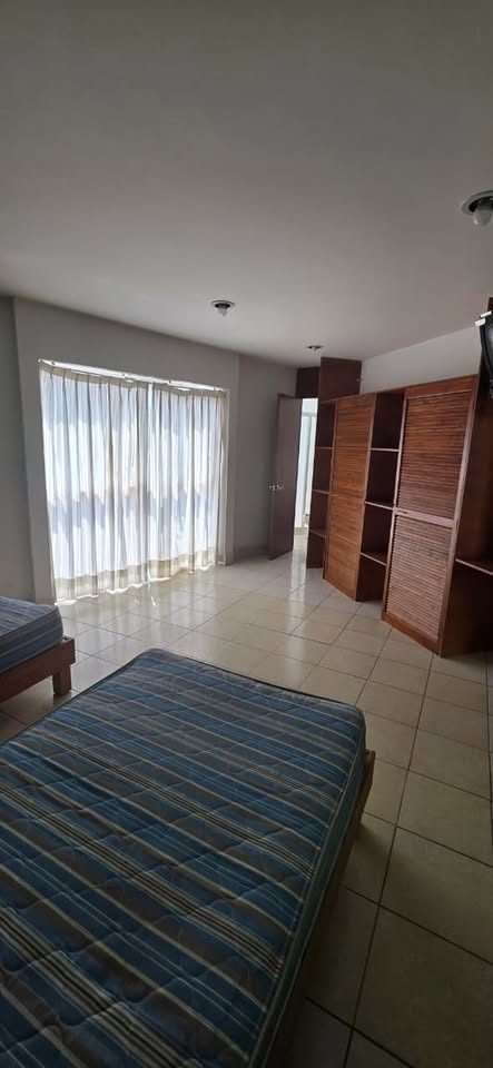 VENTA DE EDIFICIO EN ESQUINA CON 4 NIVELES Y PLANTA BAJA 3