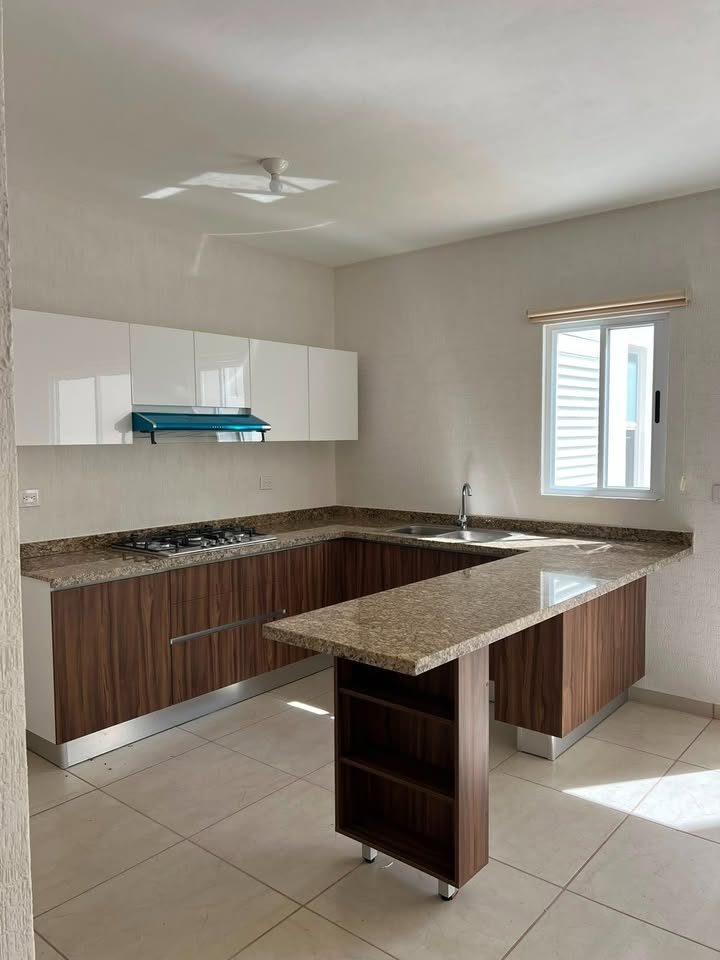 3 habitaciones 3 baños Casa 3
