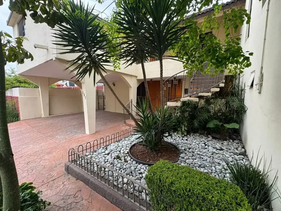 7 habitaciones 5 baños Casa 3