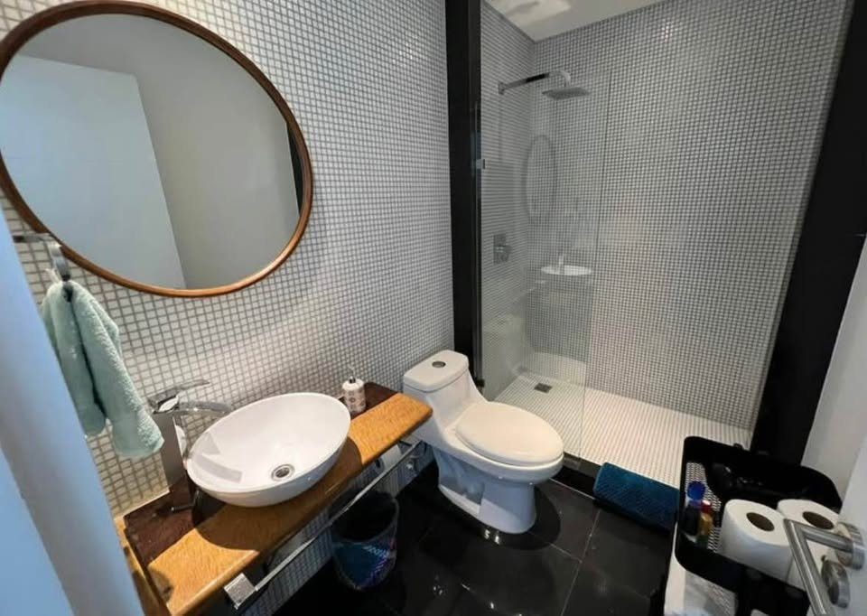 Studio 1 Bath Apartment 2