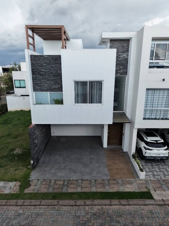 3 habitaciones 3 baños Casa 2