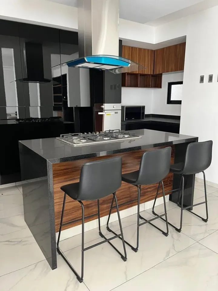 4 habitaciones 4 baños Casa 3