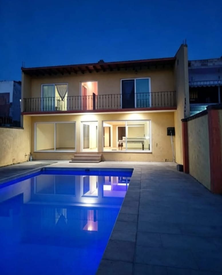 6 habitaciones 3 baños Casa 2