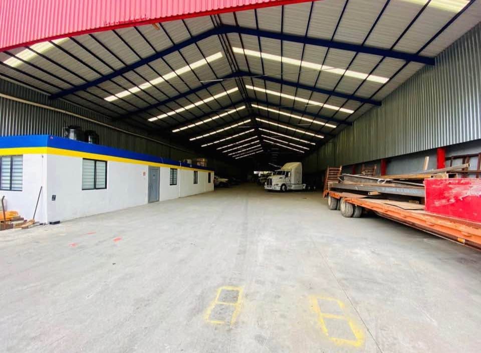 Bodega en renta · 3 150 m² · Guadalupe 3