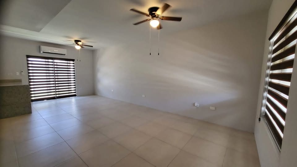 3 habitaciones 2.5 baños Casa 3
