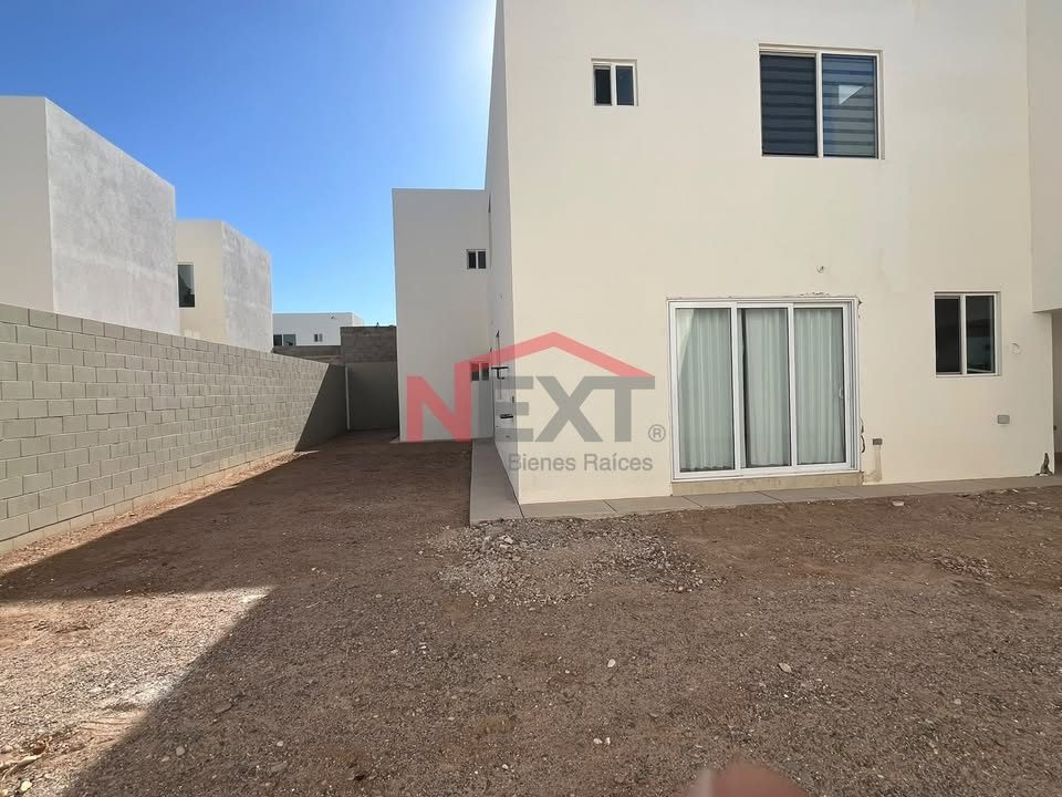 3 Beds 3.5 Baths House 2