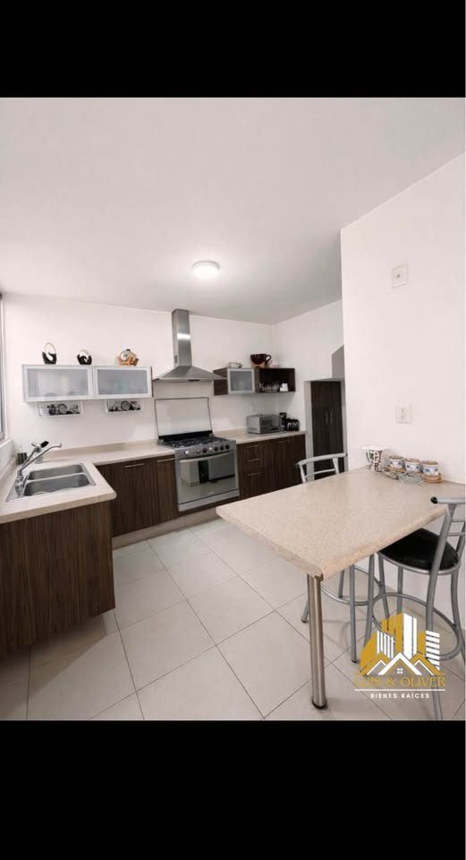 3 habitaciones 2 baños Casa 3