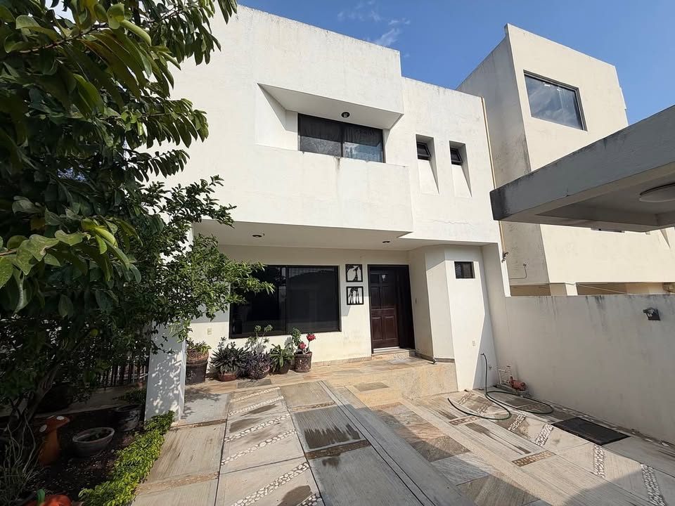 4 habitaciones 3 baños Casa 2