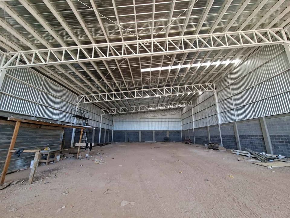 Bodega en renta · 1 000 m² · Durango 2