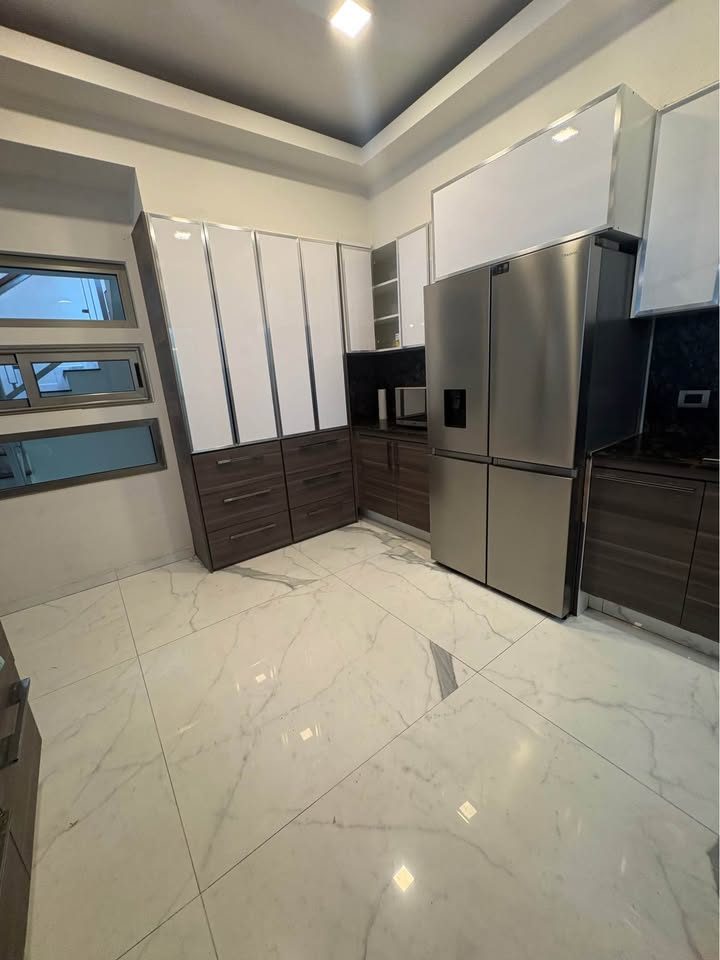 4 habitaciones 4,5 baños - Casa 2
