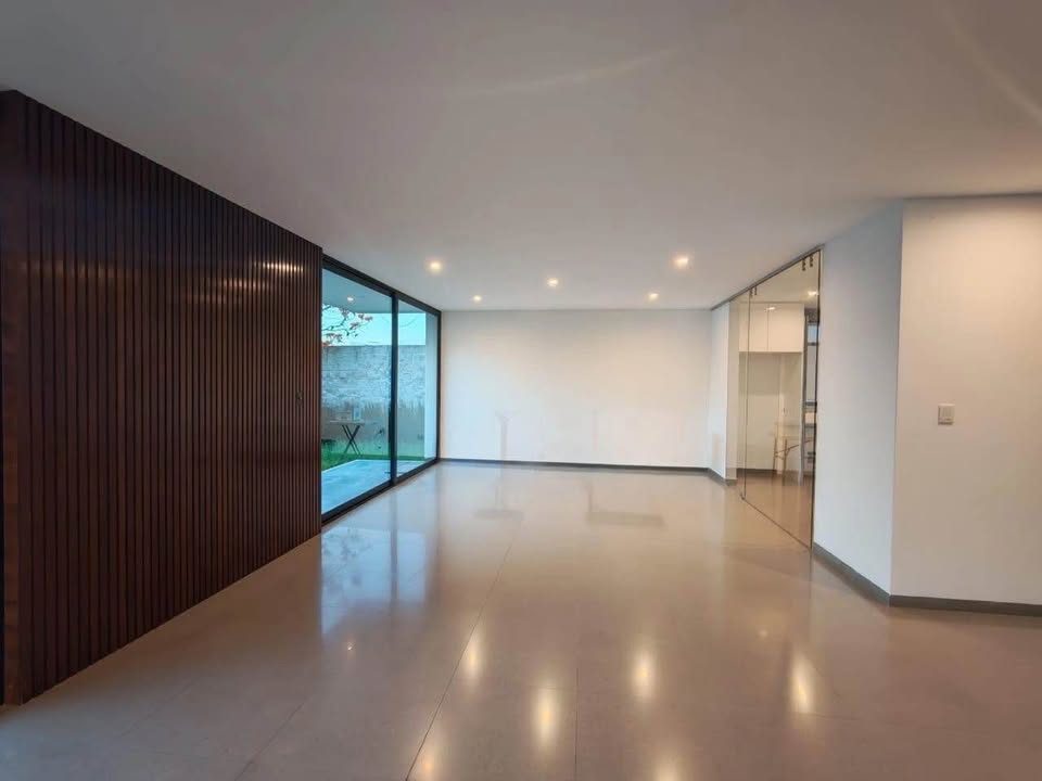 4 habitaciones 6 baños - Casa 2