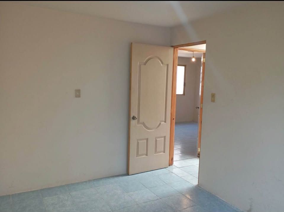 4 Beds 1.5 Baths - House 2