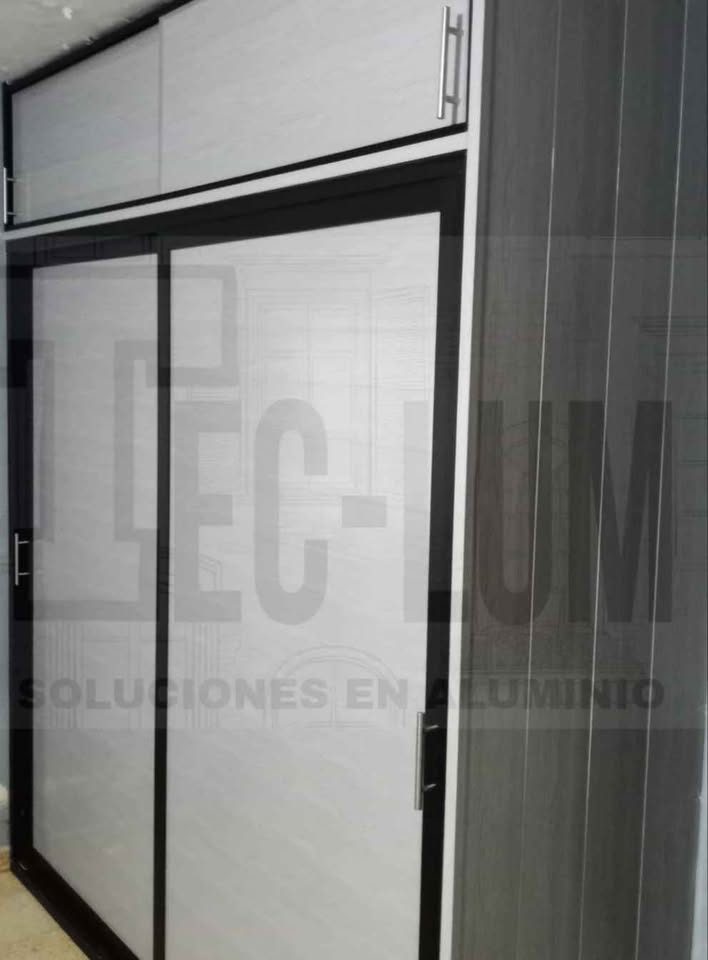 Clóset's , ventanas, canceles para baño. 3